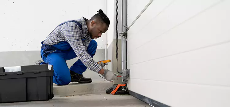 Expert Solutions for Every Garage Lock Need in Jacksonville Beach, FL